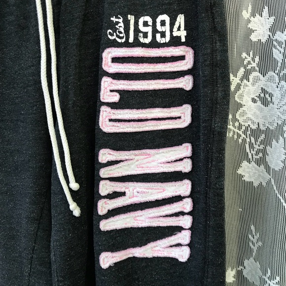 OLD NAVY🌼SWEATPANTS🌼GRAY&PINK LOGO🌼LOOSE FIT🌼 - Picture 1 of 4